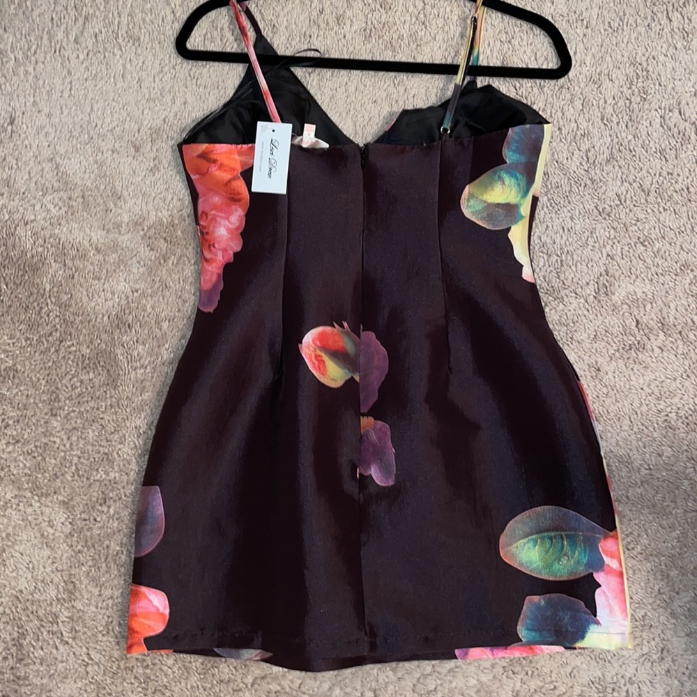 Black floral dress, size medium. - Picture 2 of 7